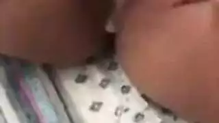 السيولة النقدية جليسه اطفال منظار