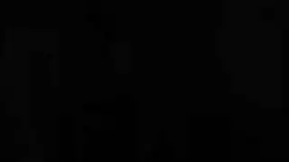 فتاة العضلات التبول مثليه المداعبة