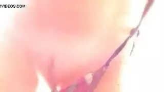 كبيرة منتفخ الثدي خشب الأبنوس فاتنة تظاهر عارية