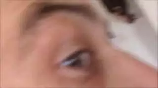 فتاة فرنسية تظهر فرجها وهي ترتدي ملابس داخلية تركية زرقاء ثم تمارس الجنس