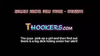 مراهقات مرنات تمارس الجنس بالإصابع والمقص بشدة