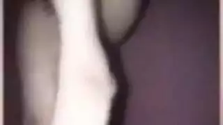 فرسة نتاية بتقلع وتعرض طيزها