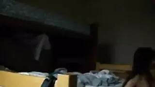 العاهرة الآسيوية الساخنة سونيا تتعرض للضرب بعمق من قبل ريمي لاكروا في جنس خشن