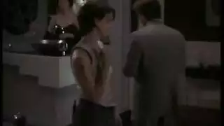 شقراء ترتدي جوارب سوداء تمارس الجنس بقوة من أجل المتعة