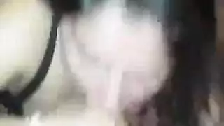 خيال شرجي متسع: السمراء تأخذ قضيبين في وقت واحد