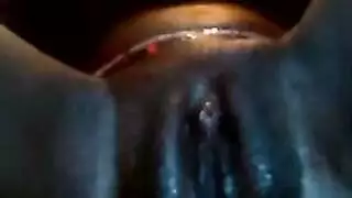 الابنة والأم تمتلئان بالسائل المنوي في جنس جماعي
