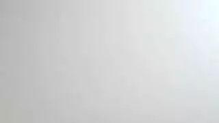 علاقة ثلاثية صريحة لمراهقة زائد واحد: جماع من غريب موهوب