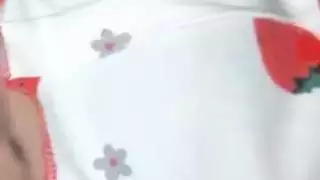 فتاة عربية ساخنة تلعس فرج زوجتي في شريط جنسي صريح