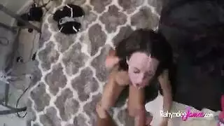 مؤخرتها المستديرة مصممة لقضيب ضخم