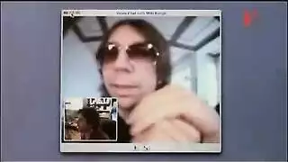 مفتوحات وغير مقيدات: فتيات عاريات تمارس معهن الجنس بقوة أثناء التخييم