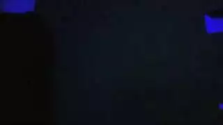 امرأة زانية تبيع فرجها المبلل من أجل نقود سرية