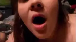 الزوجة تمتص مني مني