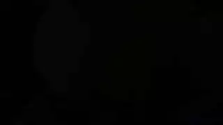 فيديو إباحي: مهبل الفتاة البريطانية الزلق يأخذ عصا اصطناعية ضخمة