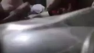 شرموطة طيزها المصفوعة تتوسل للمزيد من الزب المحترق