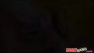 أم شهوانية تسرق صديق ابنتها لمضاجعة قاسية