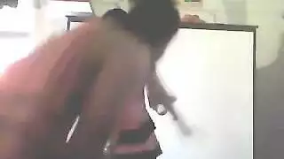 حركة إباحية لعاهرة شارع في شاحنة متوقفة