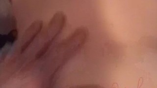 أخت هيجانه مع أخوها في أمريكا وقت الاعصار